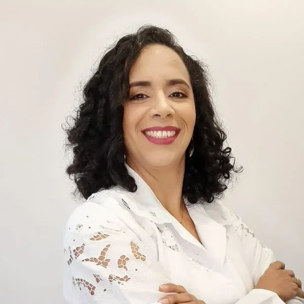 Leticia Dutra Neves